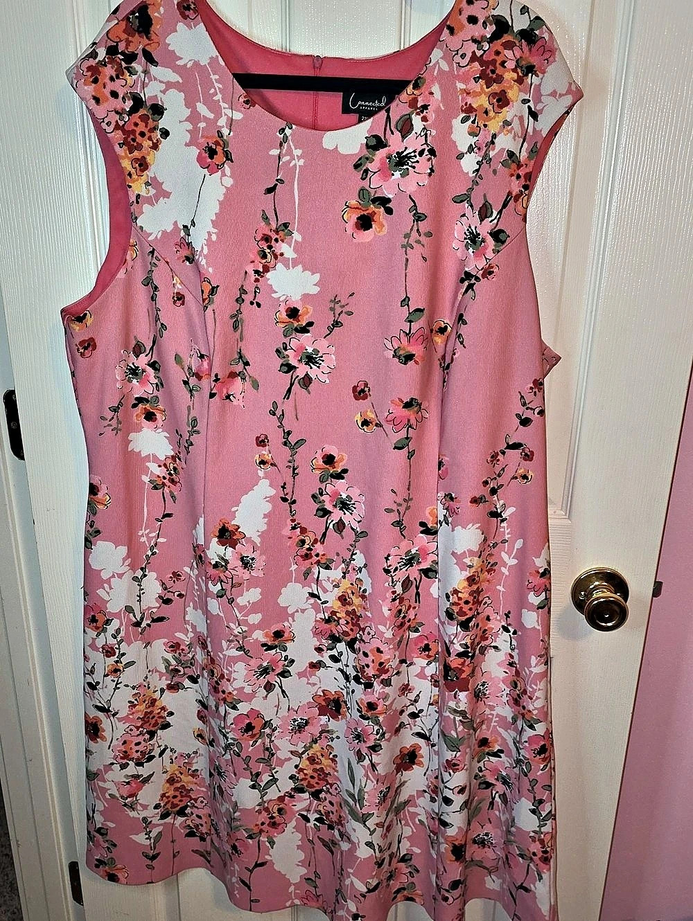 Connected Apparel Floral Mini Dress in Pink & White Size 22W